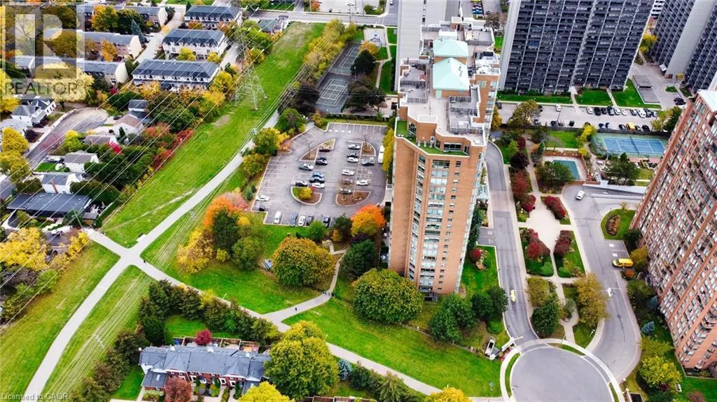 1276 MAPLE CROSSING Boulevard Unit# 111, #111