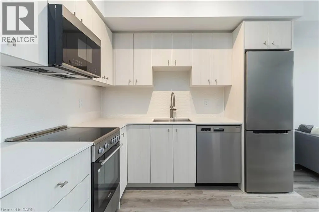 15 WELLINGTON Street S Unit# 408, #408