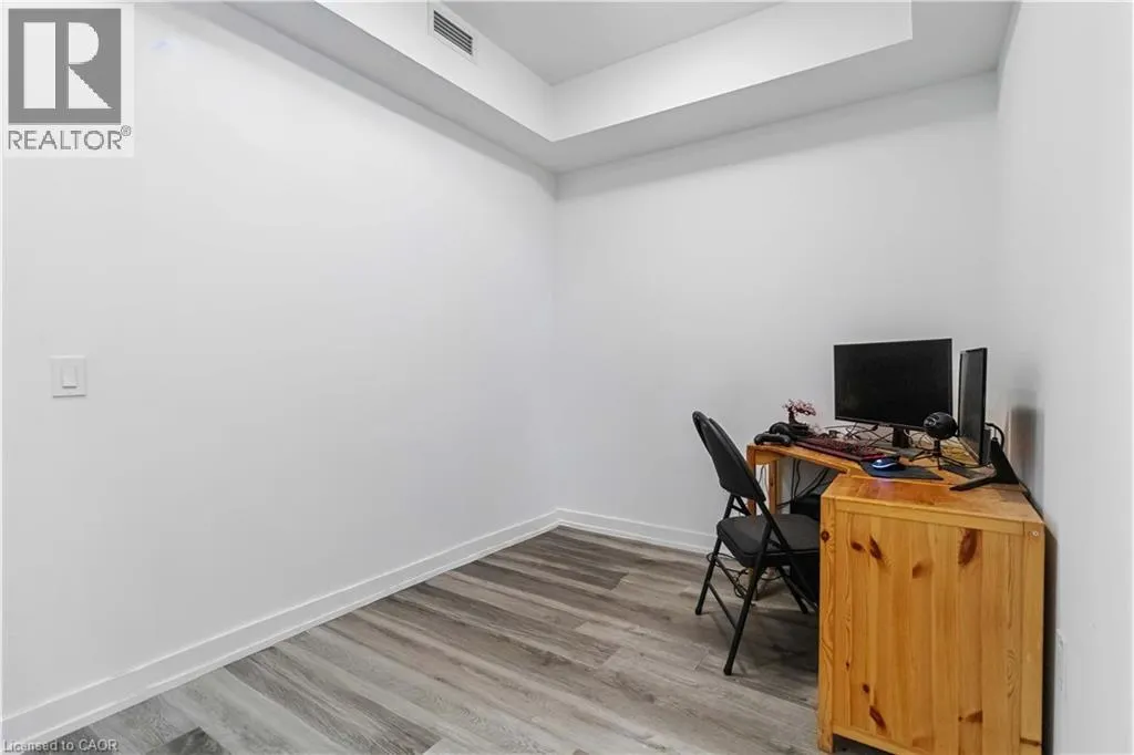 15 WELLINGTON Street S Unit# 408, #408