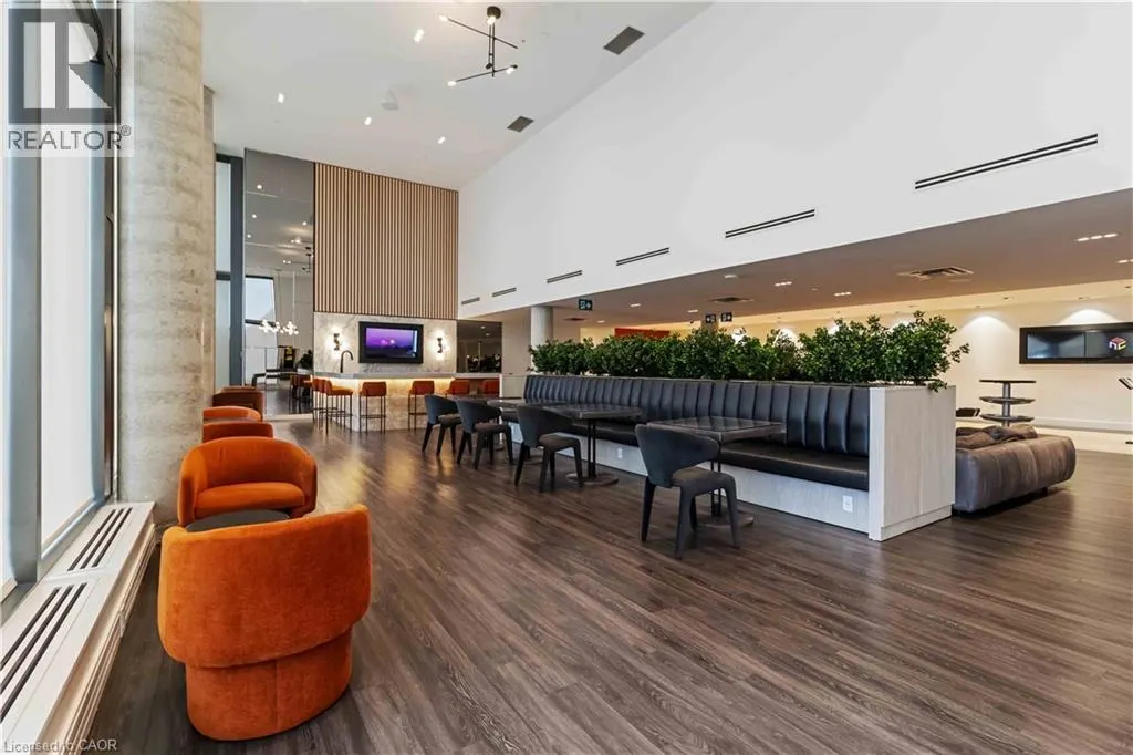 15 WELLINGTON Street S Unit# 408, #408