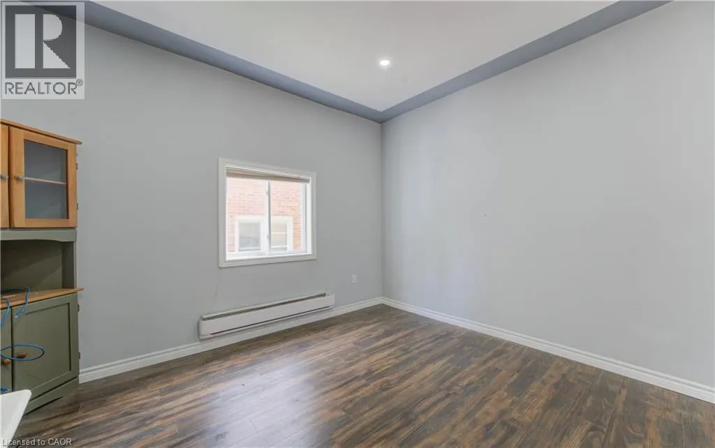 138 COURTLAND Avenue E