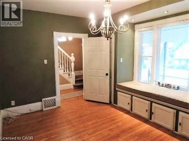 134 COURTLAND Avenue E