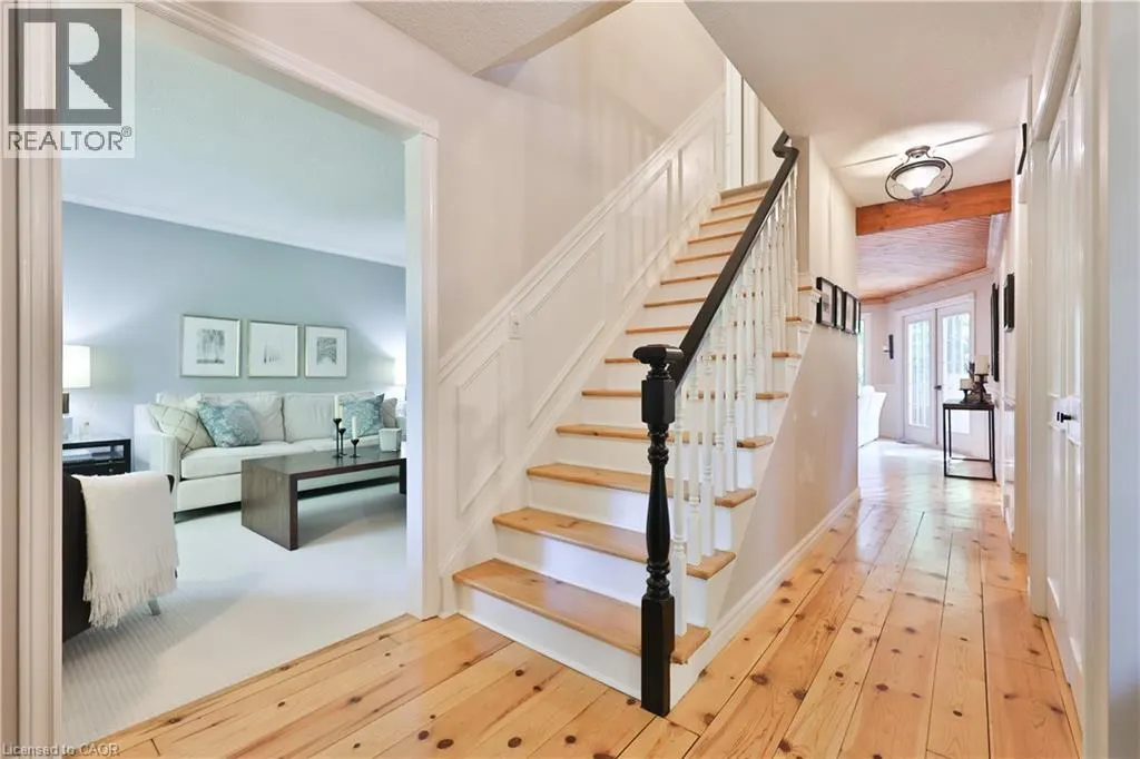 206 ROSSMORE Boulevard