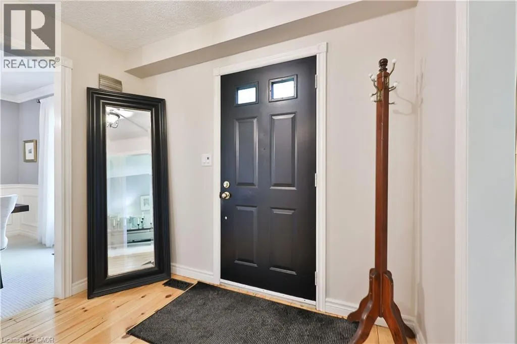 206 ROSSMORE Boulevard