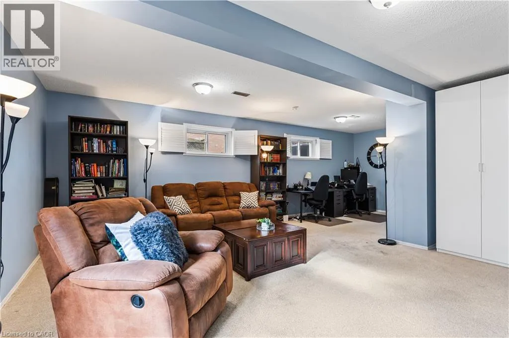 253 BENESFORT Crescent