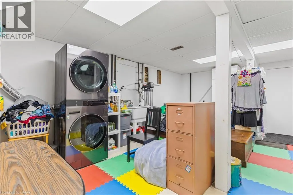 253 BENESFORT Crescent