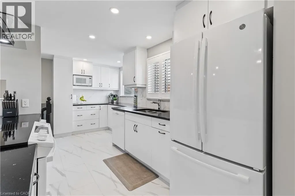 253 BENESFORT Crescent