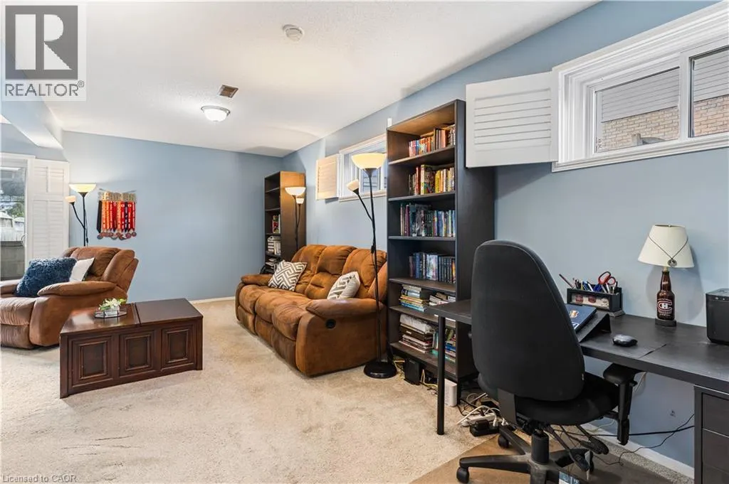 253 BENESFORT Crescent