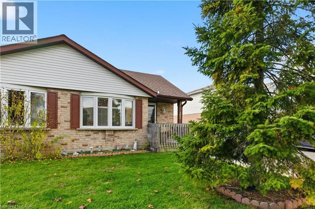 253 BENESFORT Crescent