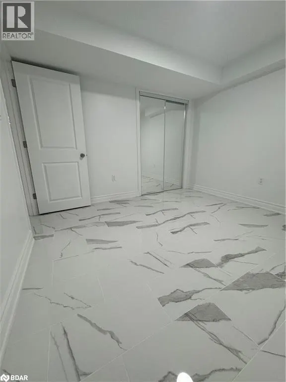 29 PADDINGTON Grove Unit# Lower, #Lower