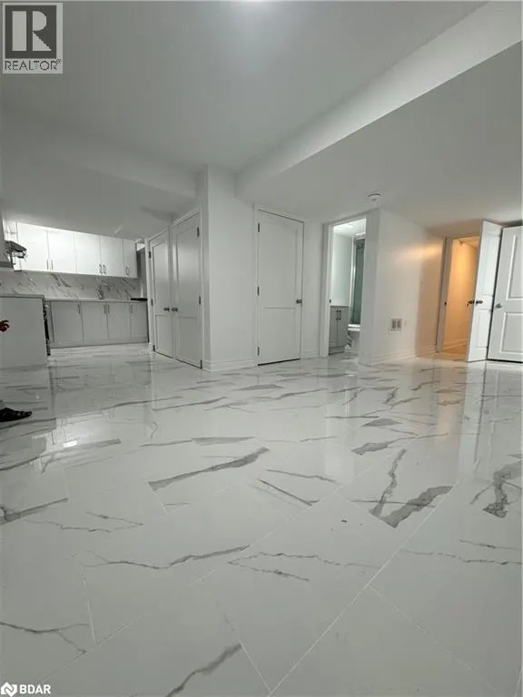 29 PADDINGTON Grove Unit# Lower, #Lower