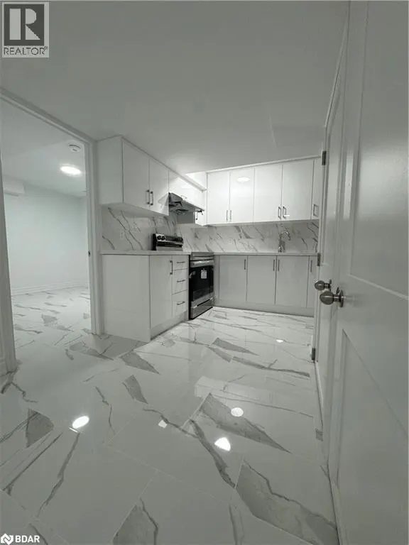 29 PADDINGTON Grove Unit# Lower, #Lower