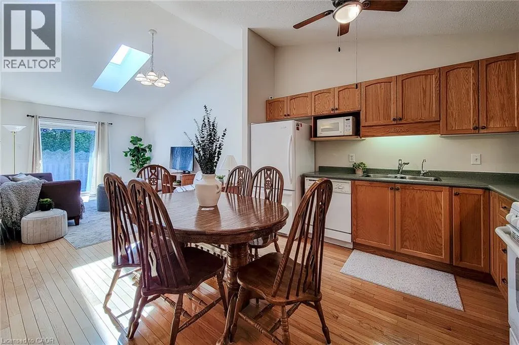 751 RYMAL Road W Unit# 22, #22