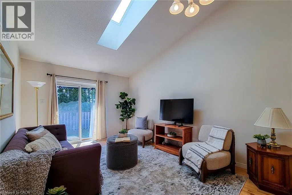 751 RYMAL Road W Unit# 22, #22