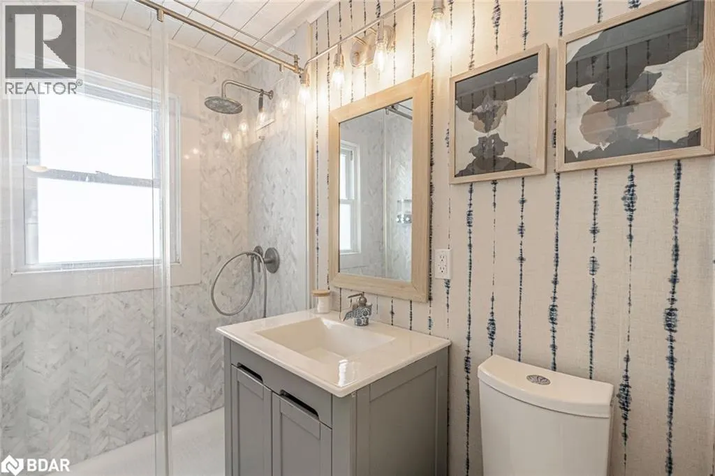 54 SOPHIA Street E Unit# Main, #Main