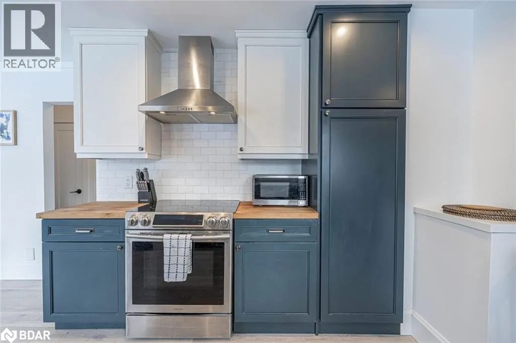 54 SOPHIA Street E Unit# Main, #Main