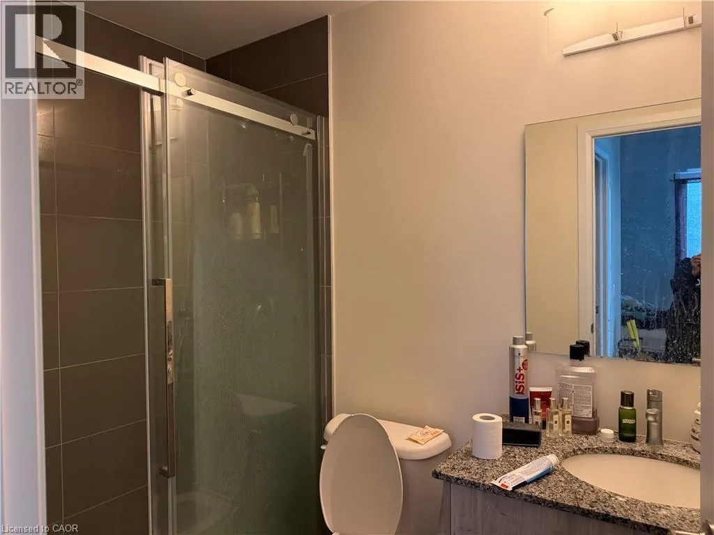 60 CHARLES Street W Unit# 1105, #1105