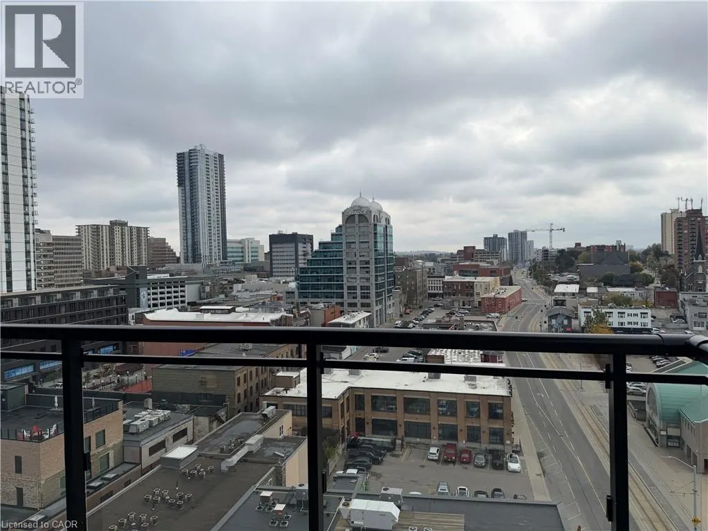 60 CHARLES Street W Unit# 1105, #1105