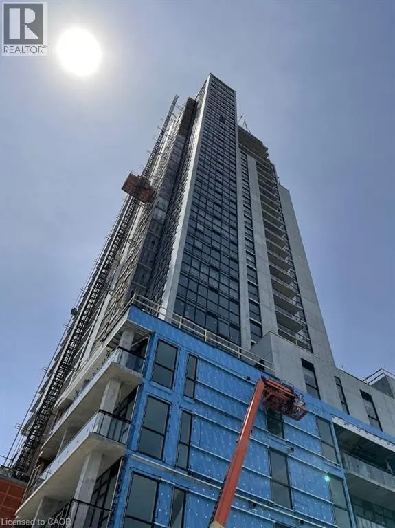 60 CHARLES Street W Unit# 1105, #1105