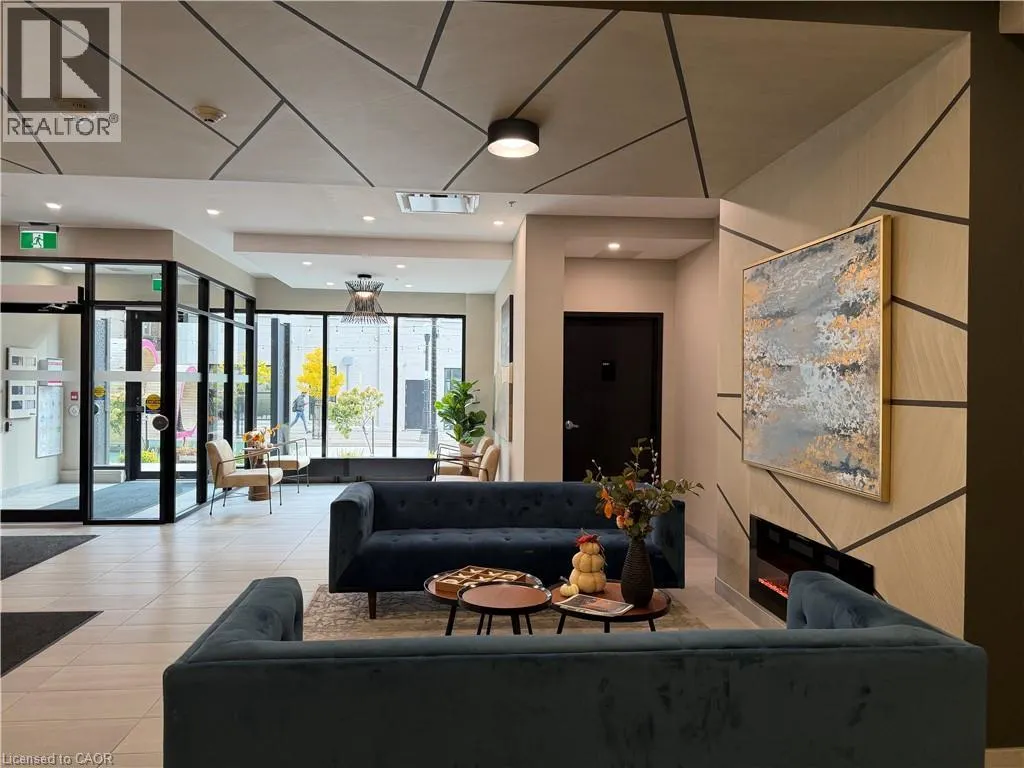 60 CHARLES Street W Unit# 1105, #1105