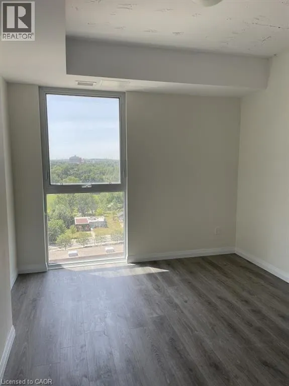 60 CHARLES Street W Unit# 1105, #1105