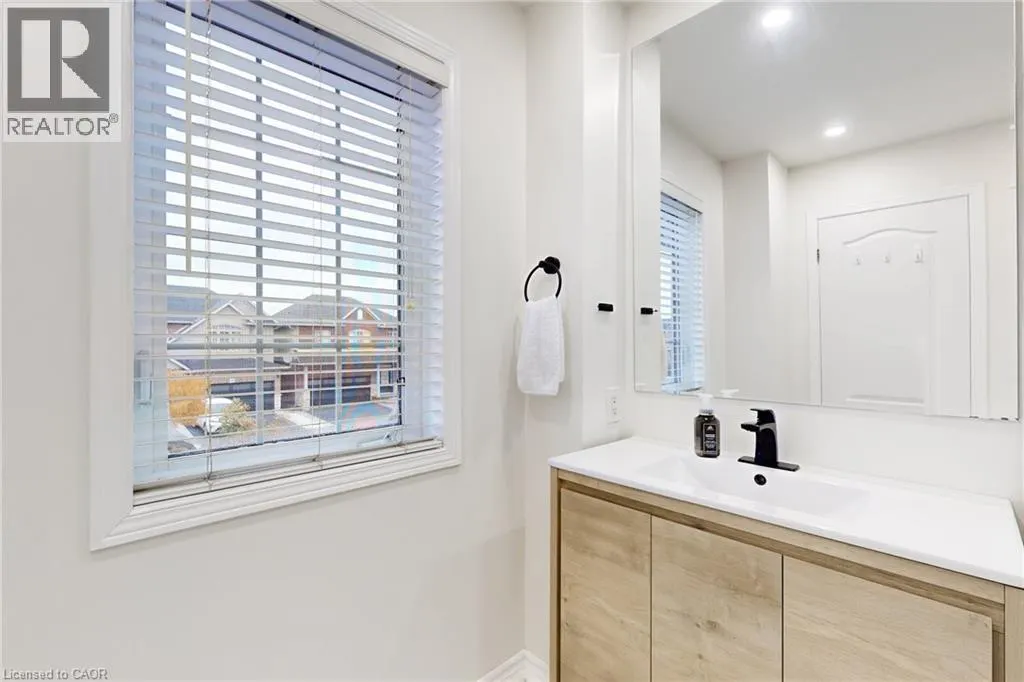 43 BANKFIELD Crescent