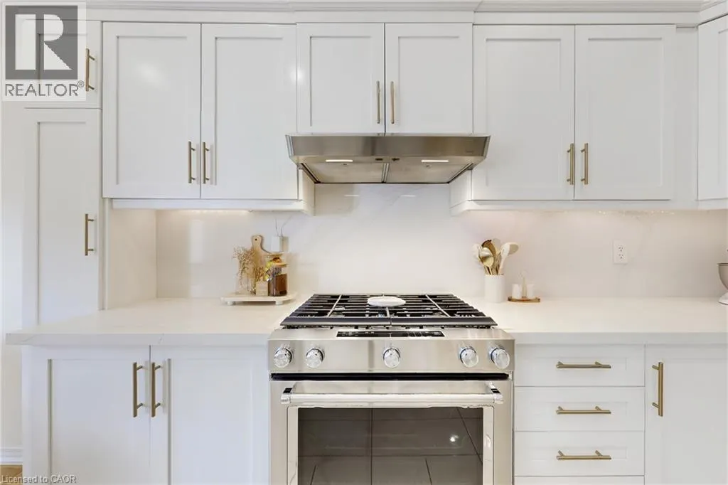 43 BANKFIELD Crescent