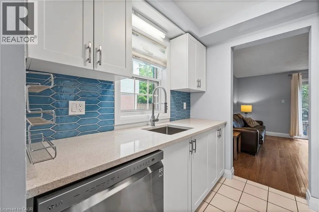 465 WOOLWICH Street N Unit# 32, #32