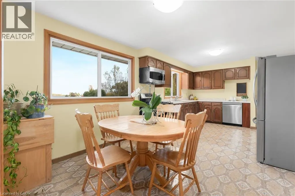 548 MILLGROVE SIDE Road