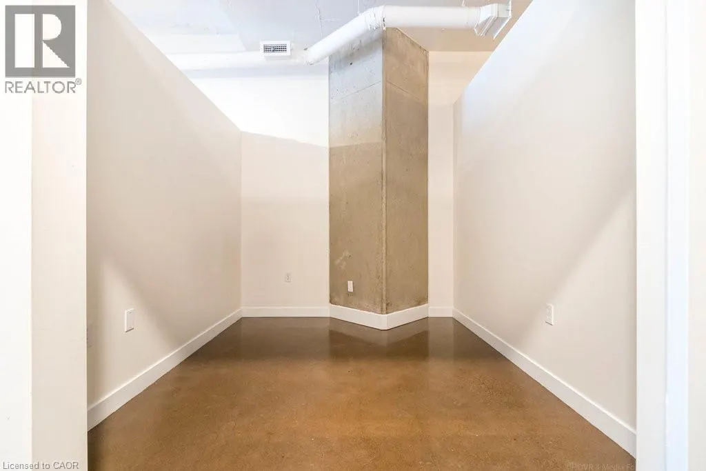 66 BAY Street S Unit# 613, #613