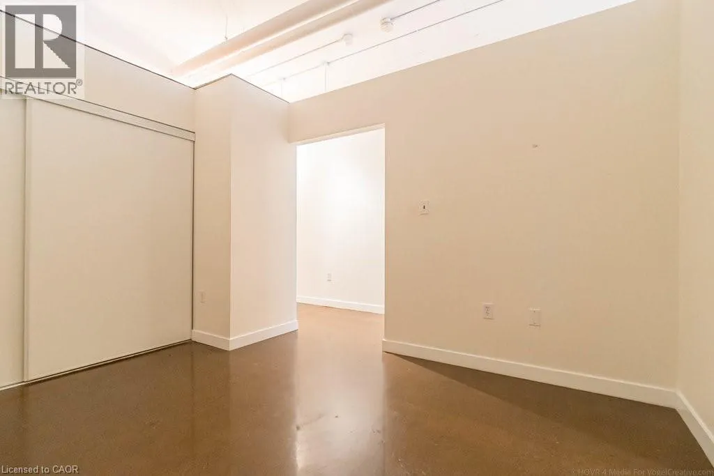 66 BAY Street S Unit# 613, #613