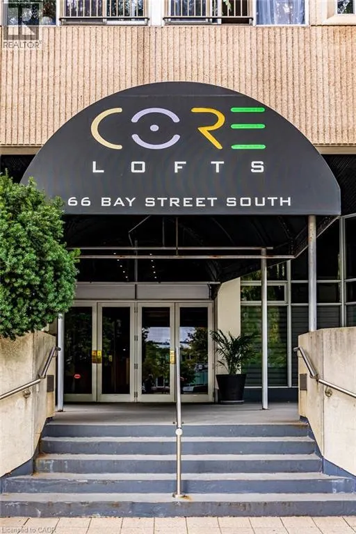 66 BAY Street S Unit# 613, #613