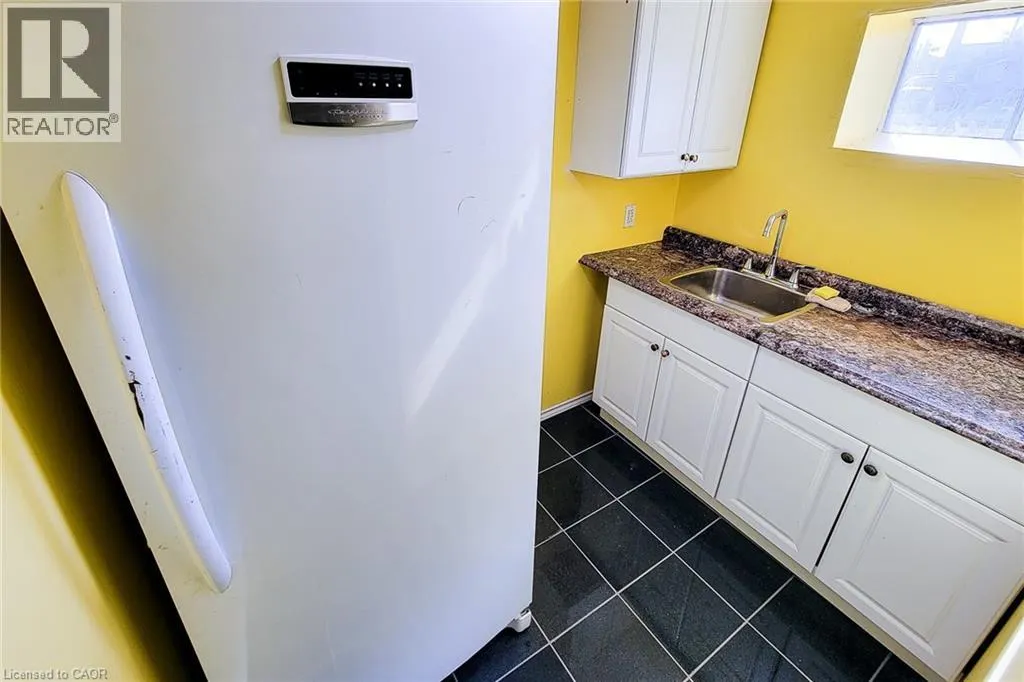 49 NOTTINGHAM Avenue