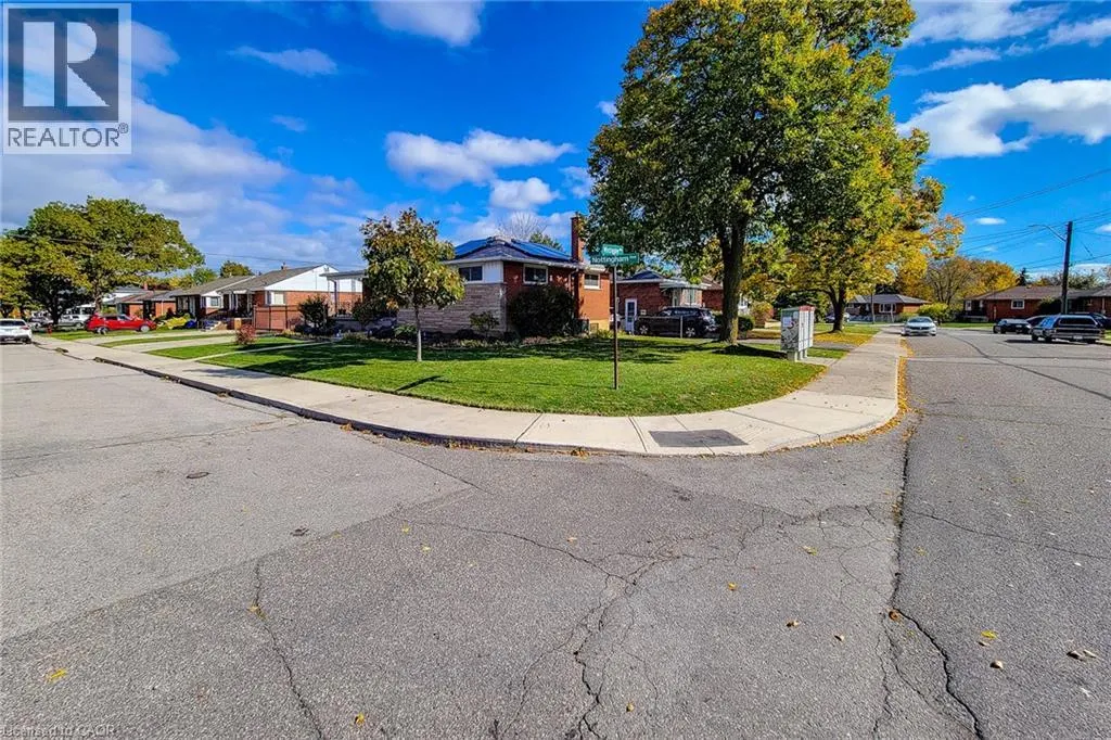 49 NOTTINGHAM Avenue