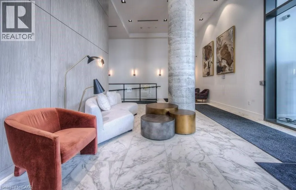 15 WELLINGTON Street S Unit# 904, #904