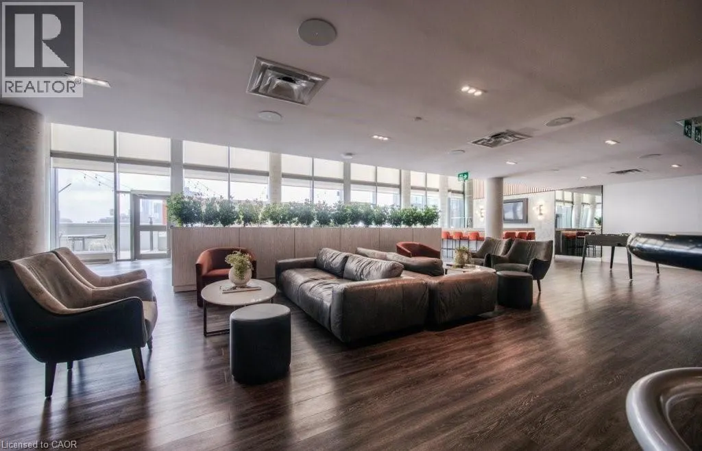 15 WELLINGTON Street S Unit# 904, #904