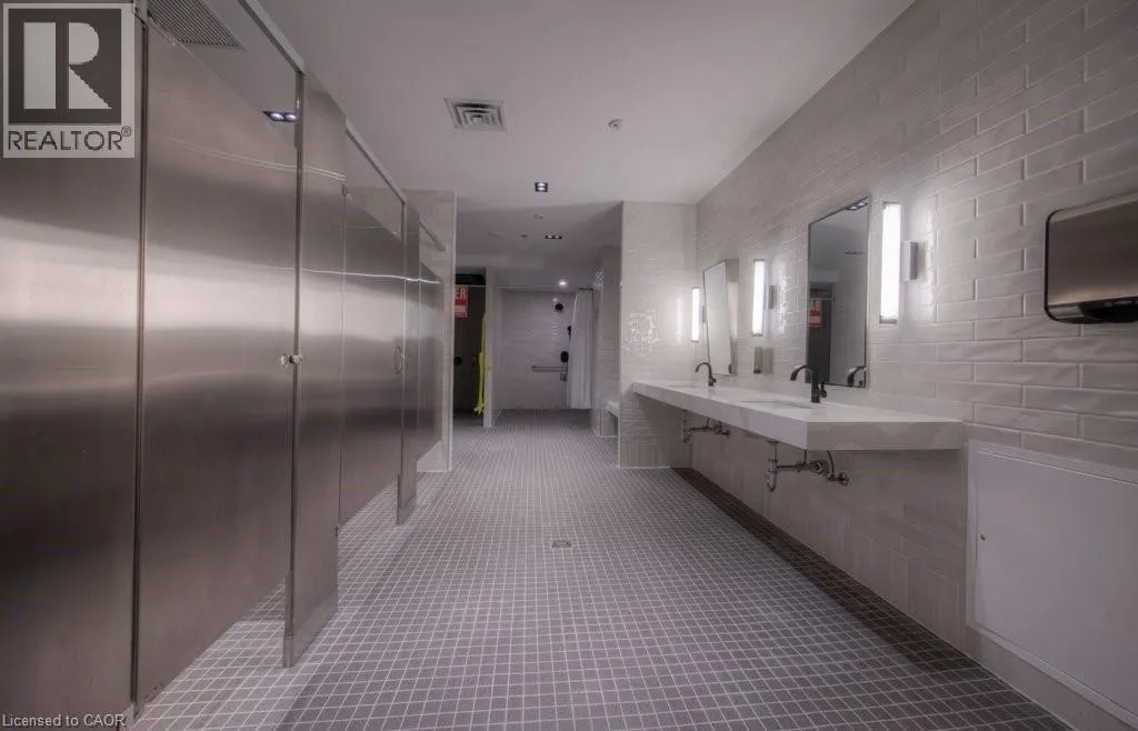 15 WELLINGTON Street S Unit# 904, #904