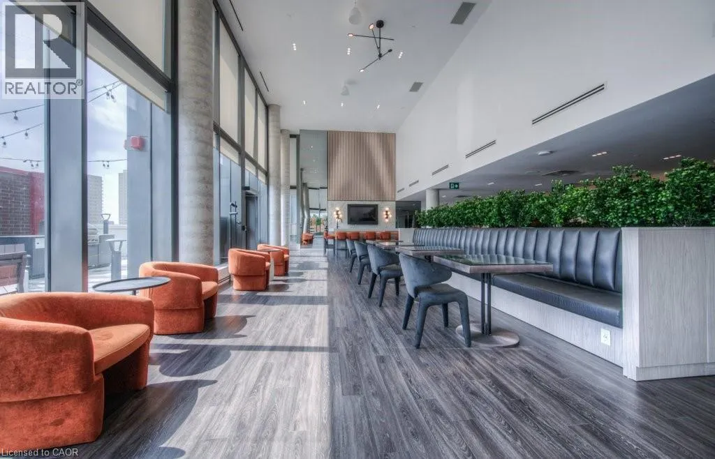 15 WELLINGTON Street S Unit# 904, #904