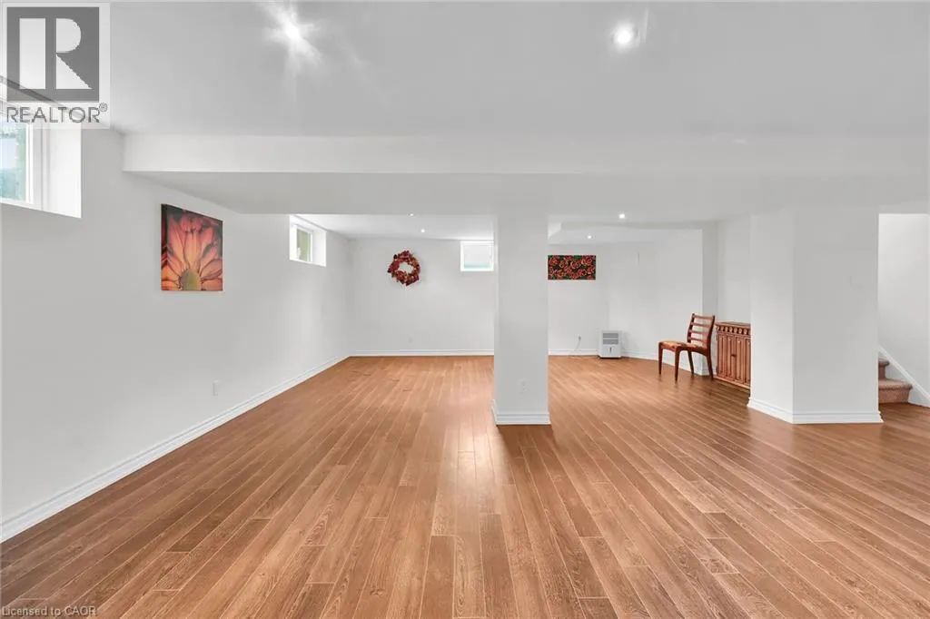 128 ONEIDA Boulevard