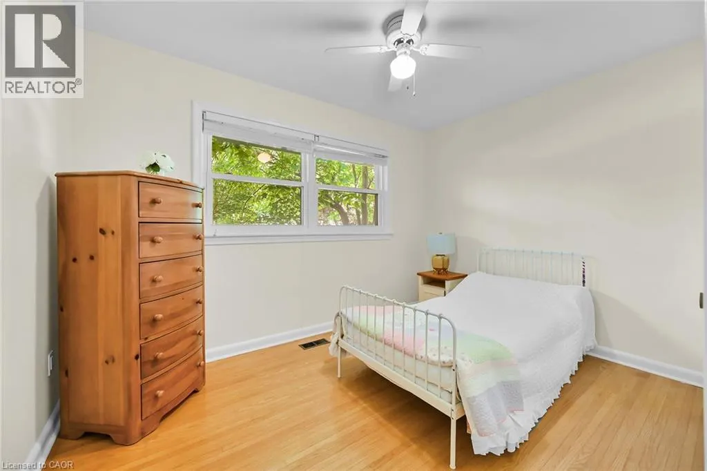 128 ONEIDA Boulevard