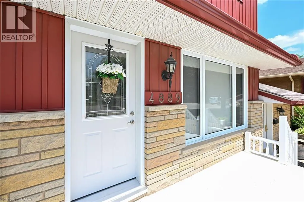 4889 CHERRYWOOD Drive