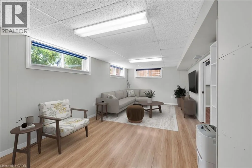 4889 CHERRYWOOD Drive