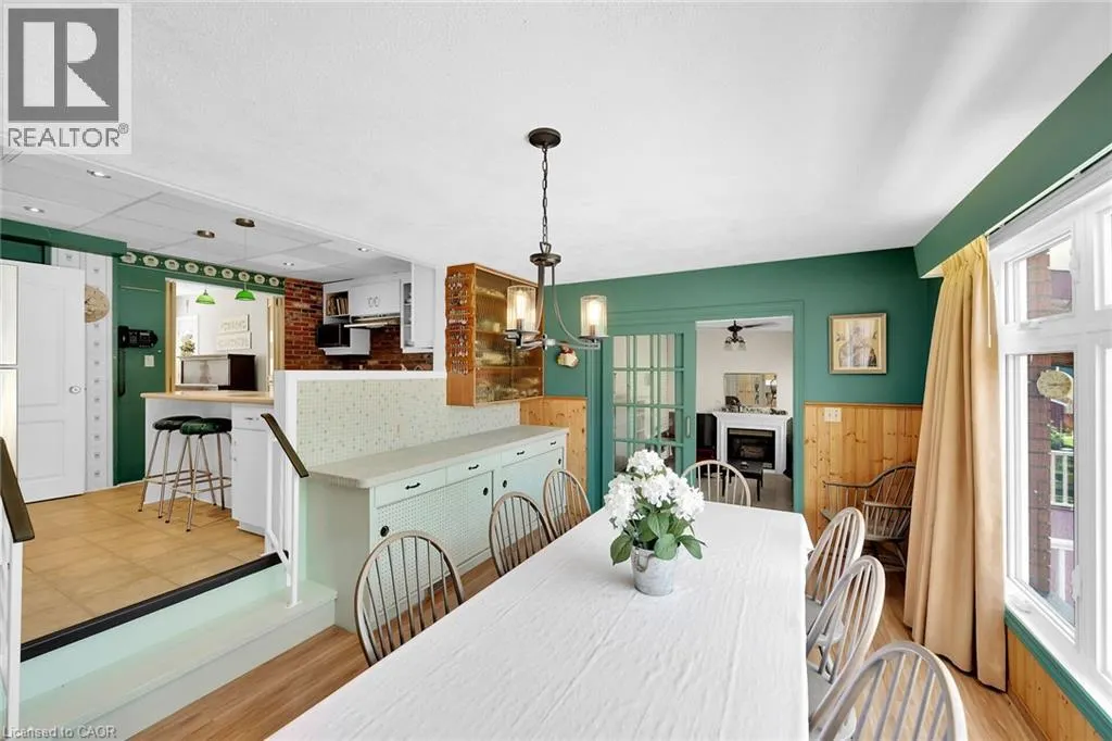 4889 CHERRYWOOD Drive