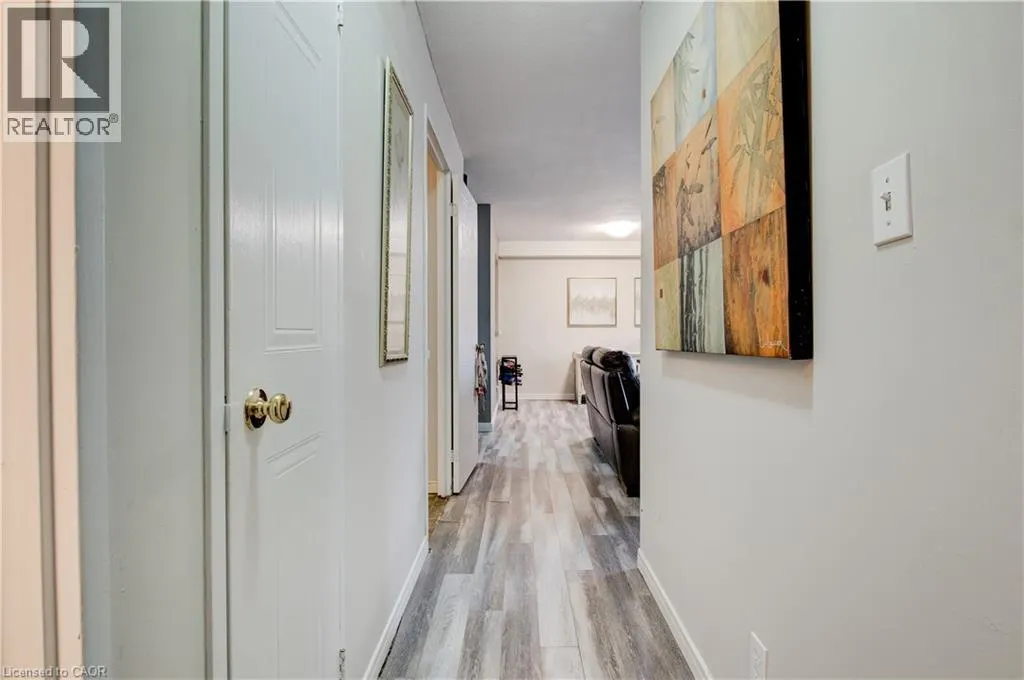 18 HOLBORN Court Unit# 104, #104