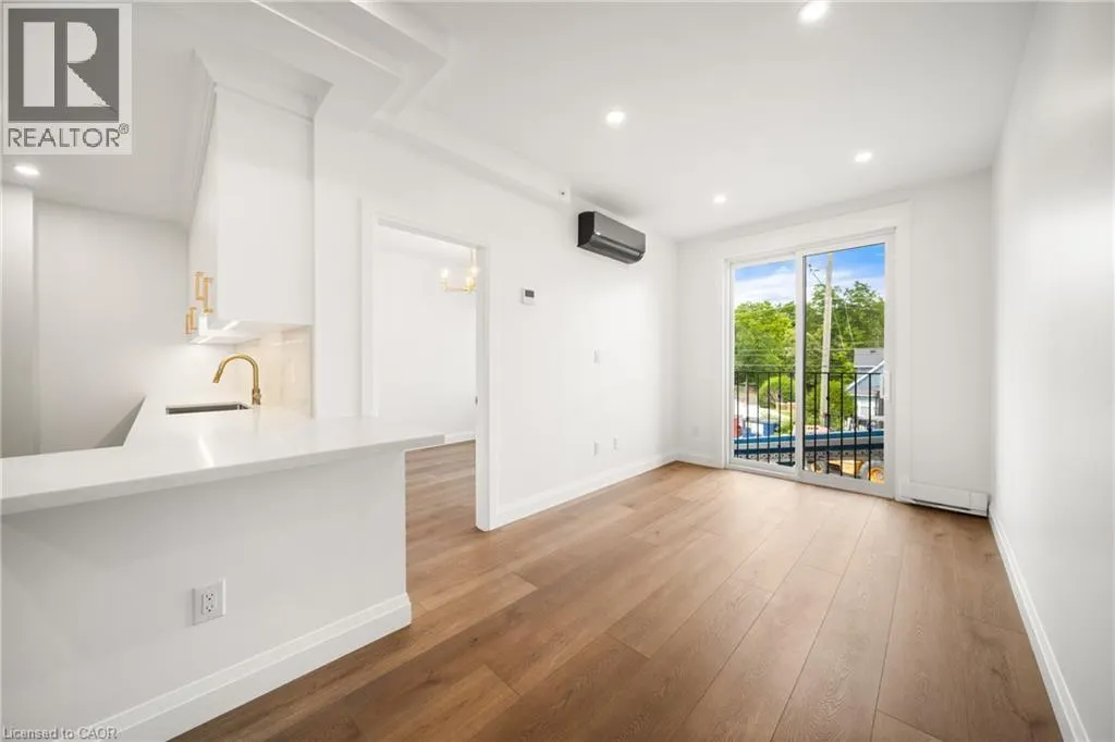 153 MAIN Street E Unit# 1, #1