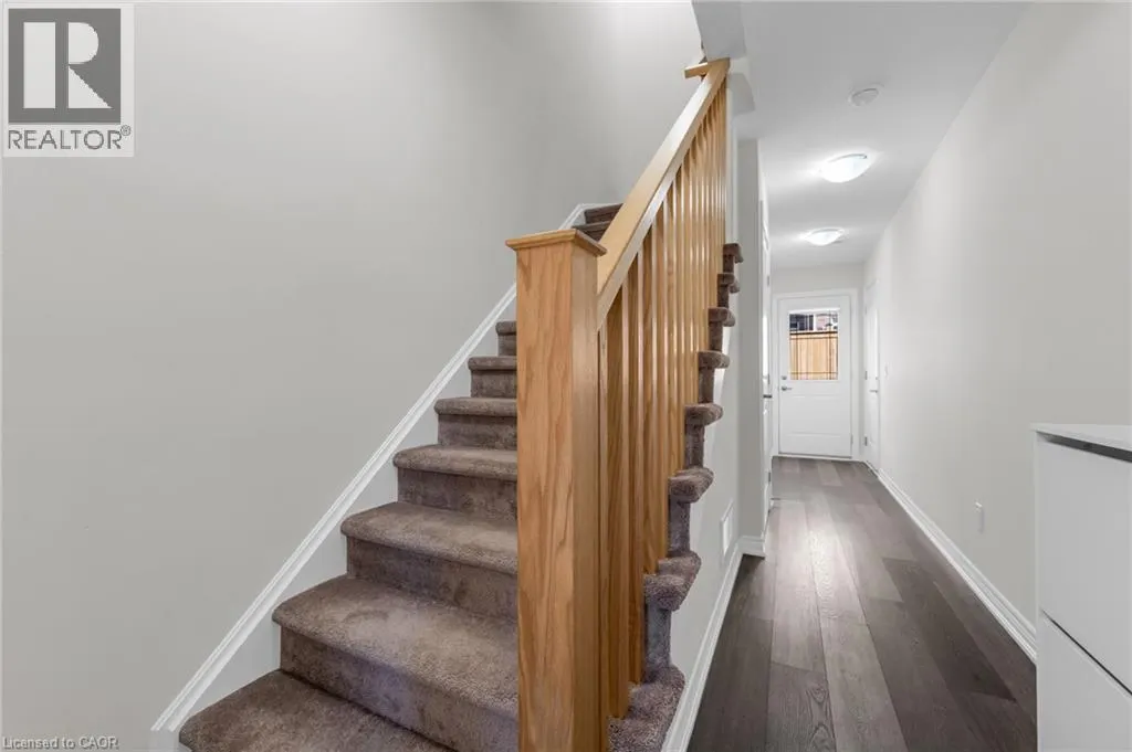 19 PICARDY Drive Unit# 15, #15