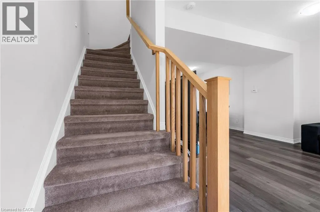 19 PICARDY Drive Unit# 15, #15