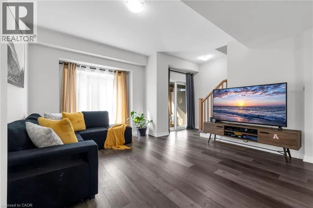 19 PICARDY Drive Unit# 15, #15