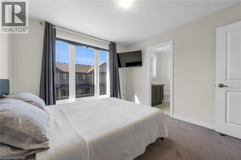 19 PICARDY Drive Unit# 15, #15