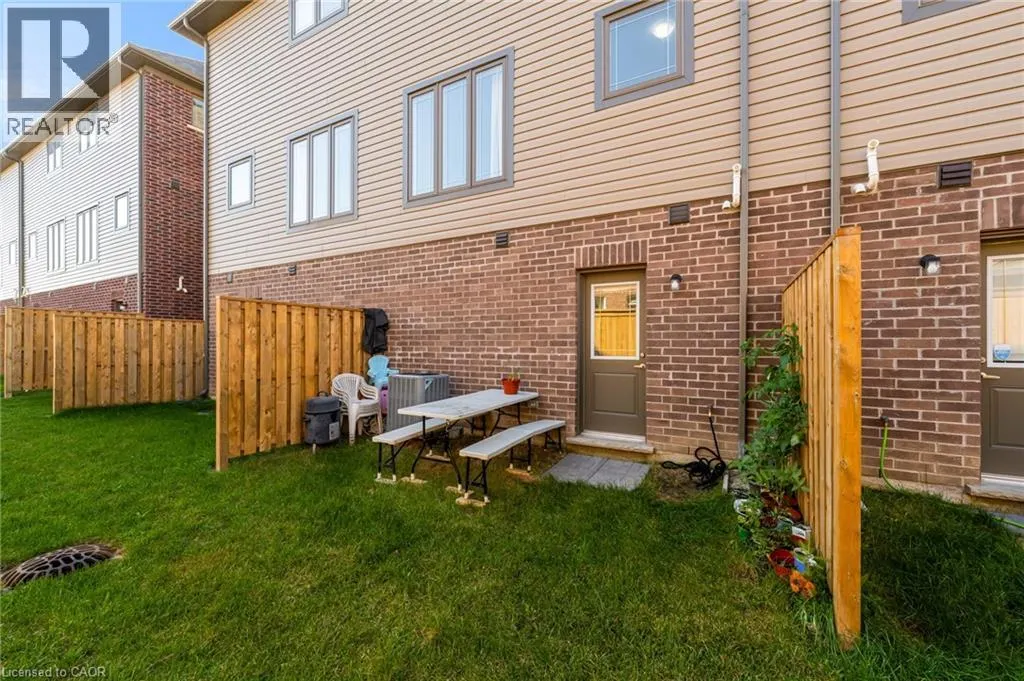 19 PICARDY Drive Unit# 15, #15